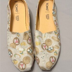TOMS Women's Beige Canvas Flats with Dimsum Basket Design